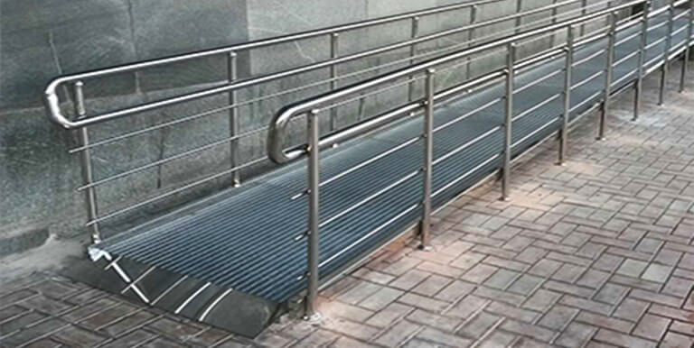Ограждения пандусов для инвалидов